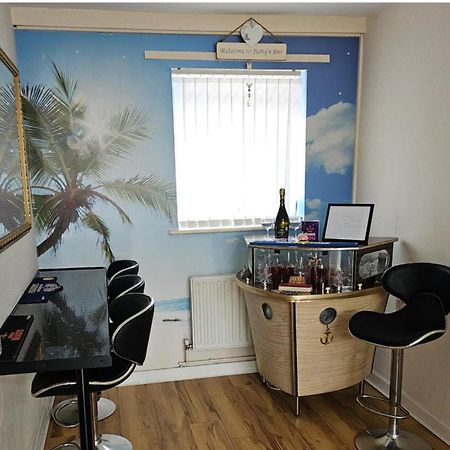 Open Planned Apartment Birkenhead Extérieur photo